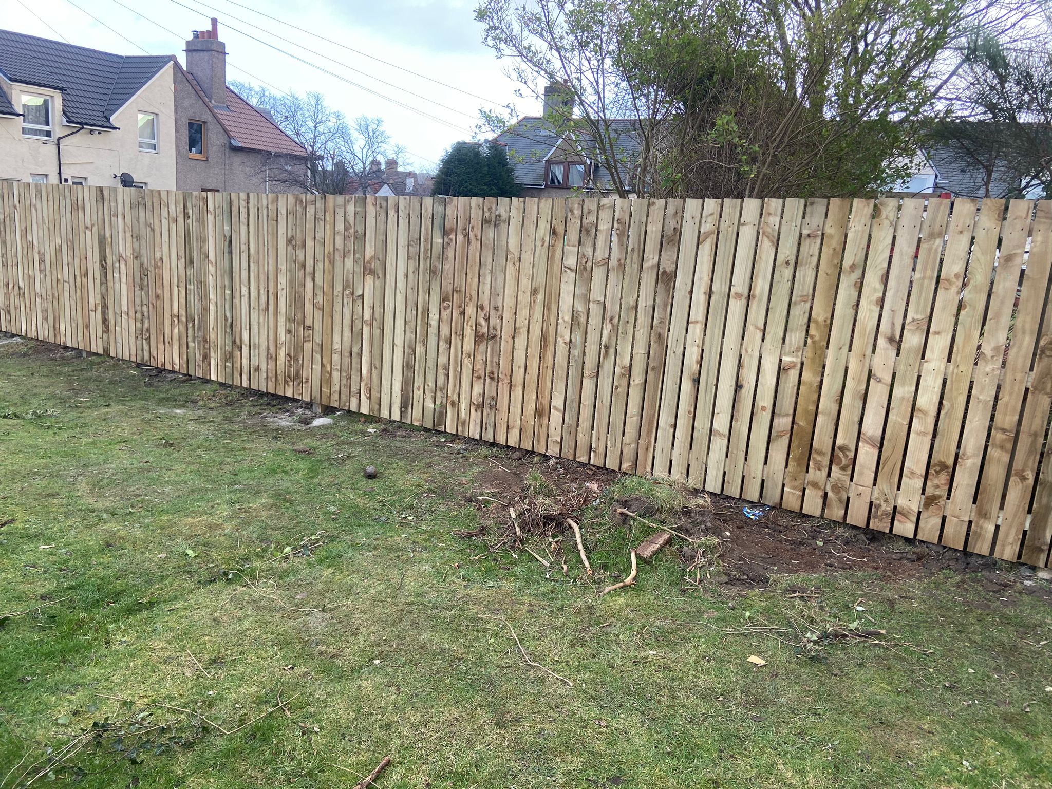6ft garden fence installed in fife